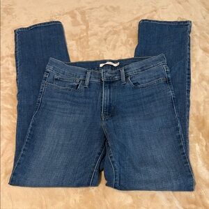 Levi slimming straight 29